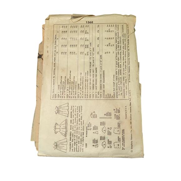 Vintage Sewing pattern - Picture 2 of 2